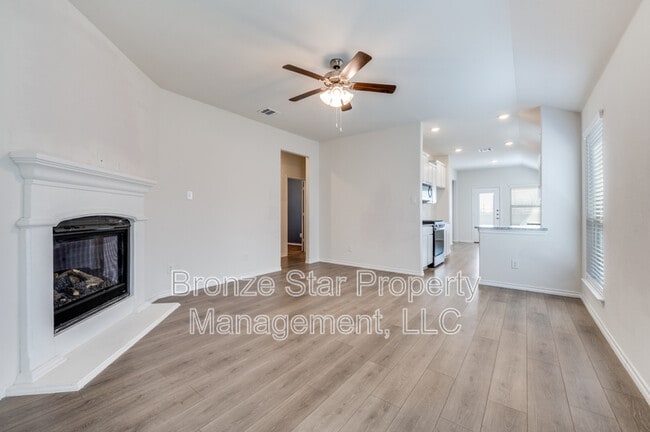 Building Photo - 1621 Ferguson Ln