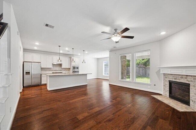 Foto del edificio - 12 Centennial Ridge Pl