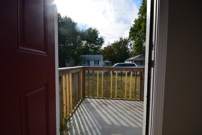 Foto del edificio - 3 Bedroom, 1 Bath totally fenced-in yard