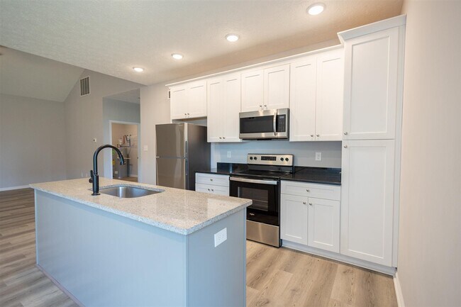 Foto del edificio - 2321 Trenton Ln