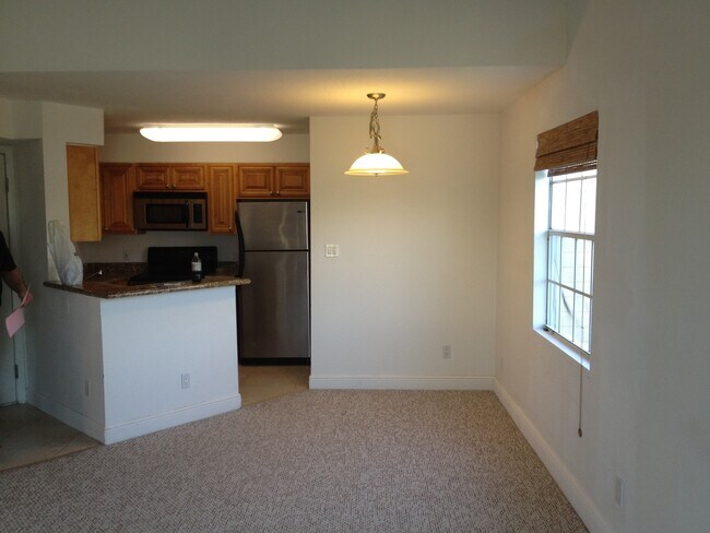 Building Photo - 3rd floor Beach Club Condo in Indialantic, FL!