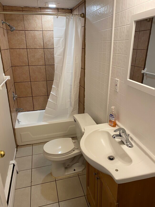 Foto del edificio - 123 Main St