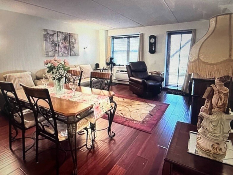 Photo - 79-14 Rockaway Beach Boulevard Unit