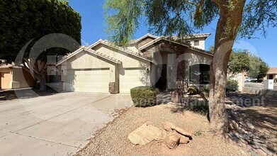 Building Photo - 572 N Bell Dr