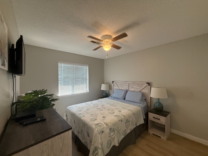 Foto principal - 1890 Colony Dr
