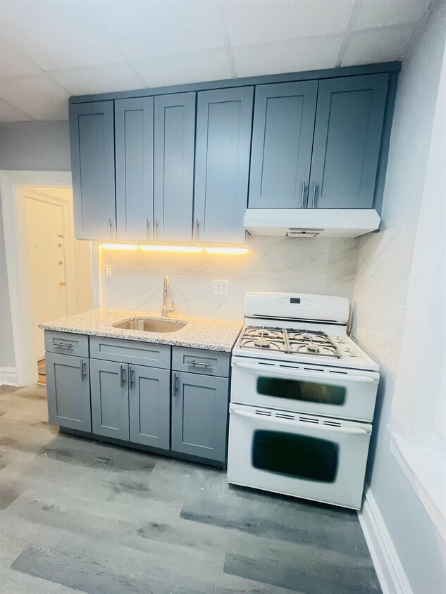 Foto principal - 3718 Park Ave