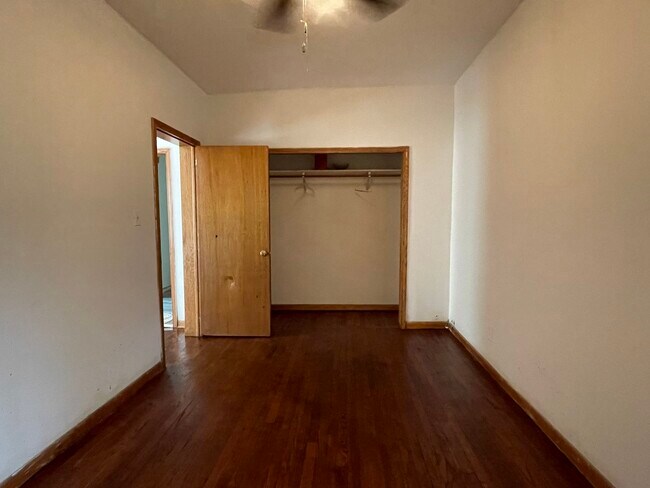 Building Photo - 7112 S Euclid Ave