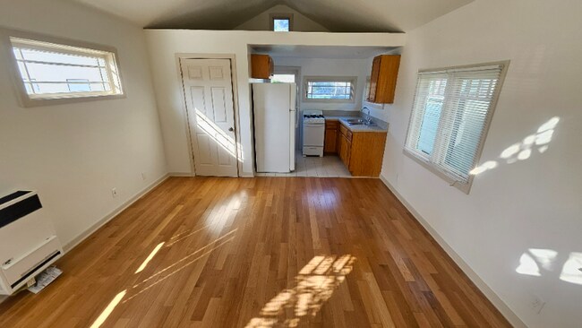 Building Photo - 437 Altair Pl