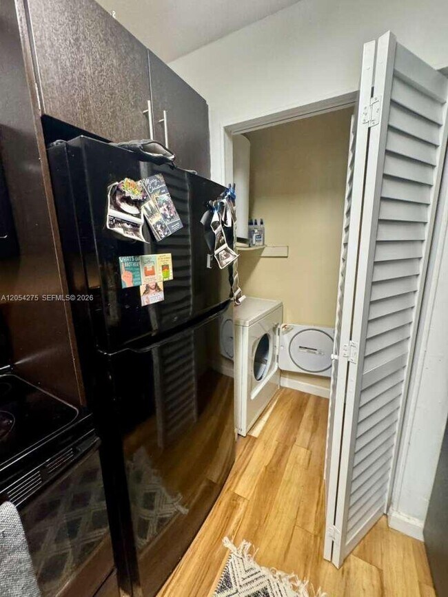 Foto del edificio - 3979 NW 87th Ave