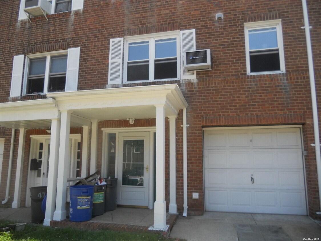 474347215 215th St, Queens, NY 11361 House for Rent in Queens, NY
