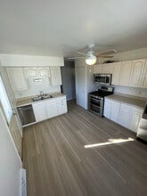 Building Photo - 9307 Florence Dr