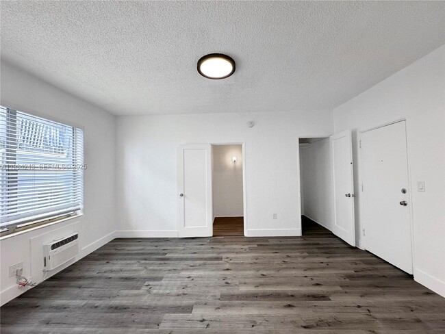 Building Photo - 900 Jefferson Ave