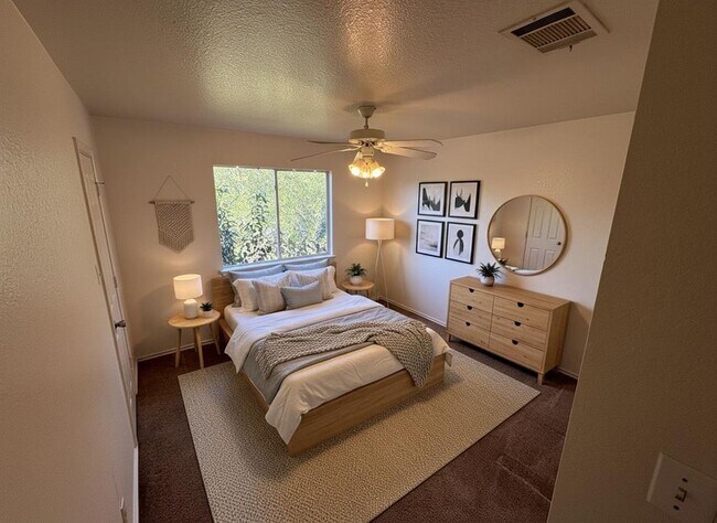 Foto del edificio - 111 Cedar Ln