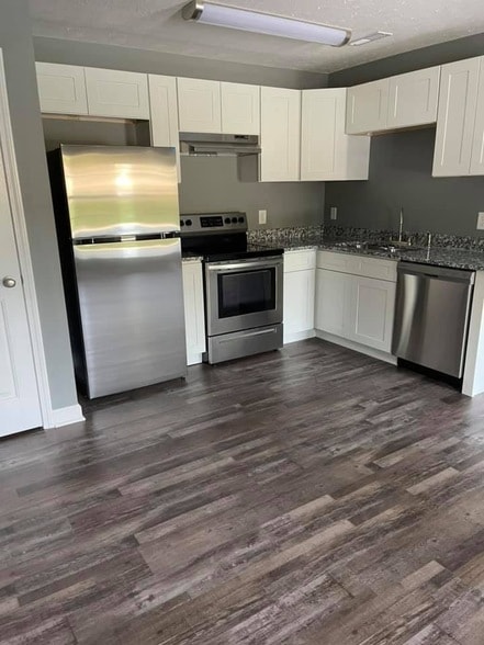 Foto del edificio - 130 S Main St