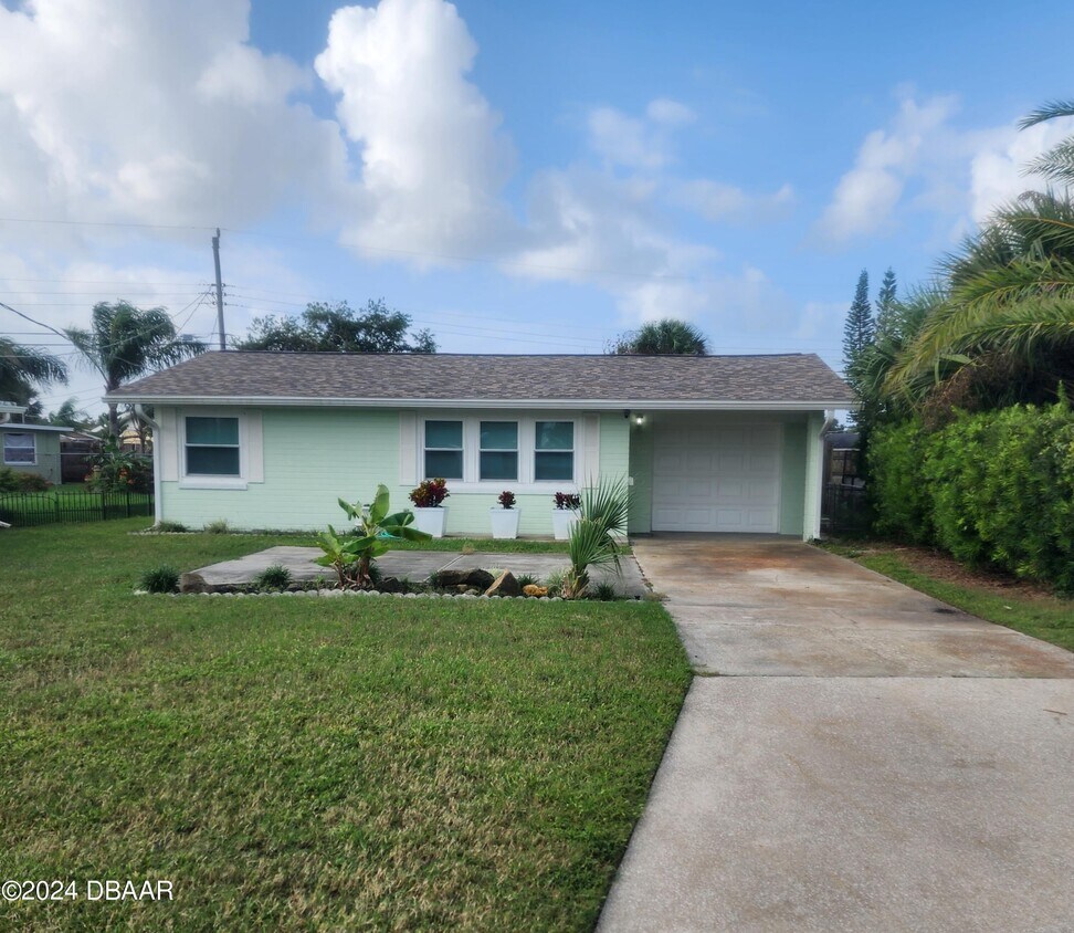 Primary Photo - 58 Brooks Dr