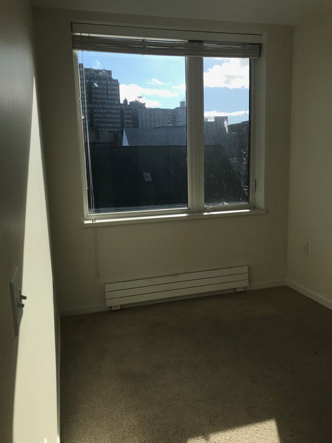 Bedroom - 60 Parris St