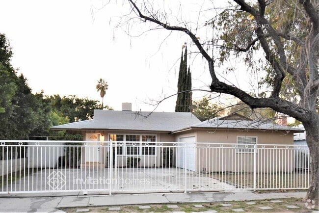 Building Photo - 6451 Gaviota Ave