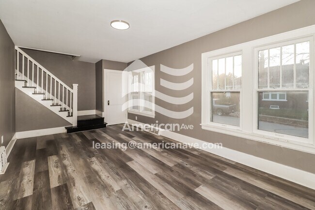 Foto del edificio - 1002 E Victoria St