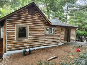 Building Photo - 66 Mohawk Trail