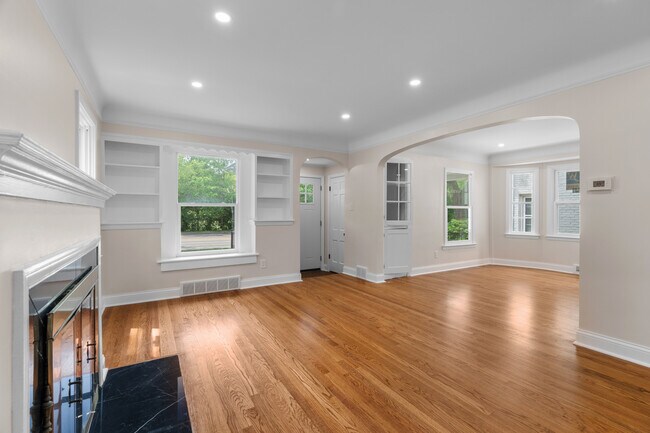 Foto del edificio - 1388 Vernier Rd
