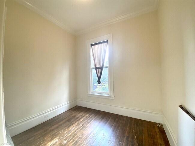 Building Photo - 3 br, 1 bath House - 1286 S Van Ness Ave