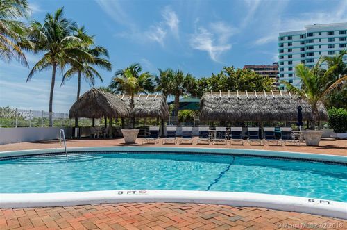 Building Photo - 5313 Collins Ave