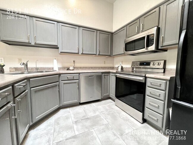 Foto del edificio - Elegant 2Bed/2Bath renovated home in Oro V...