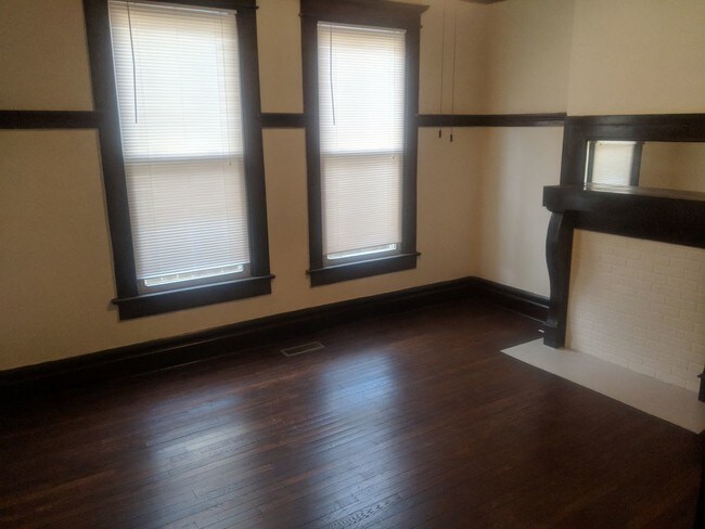 Building Photo - Victorian village 2 bedroom