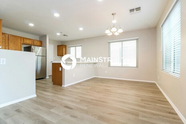 Foto del edificio - 5 Bedroom Pet-Friendly Home in El Mirage, AZ with Main Street Renewal
