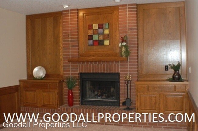 Foto del edificio - 4 br, 2.5 bath House - 924 Prairie View Drive