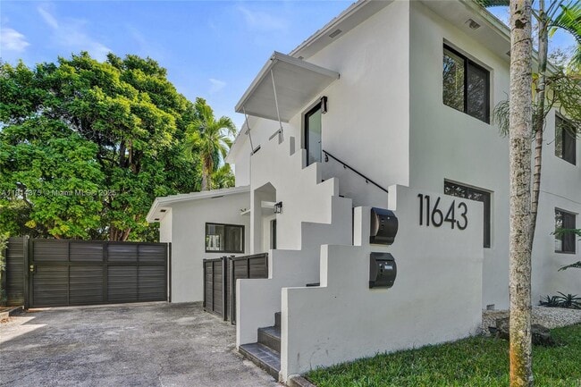 Photo - 11643 NE 11th Pl Townhome