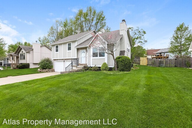 Foto del edificio - 3 br, 2 bath House - 120 SE Topaz Drive