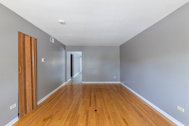 Foto del edificio - 4634 W 47th St