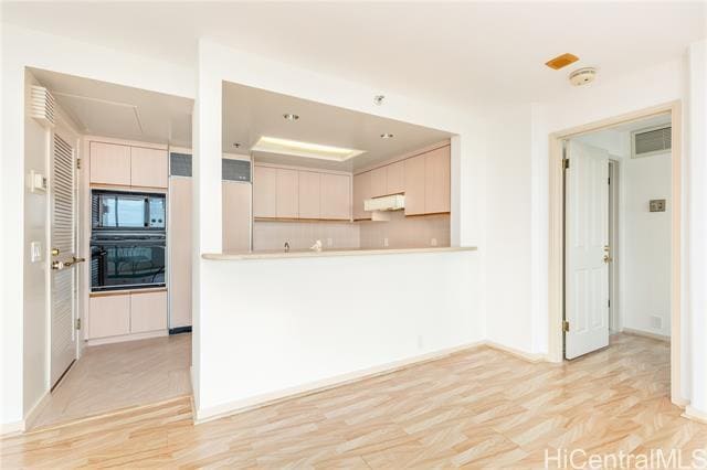 Building Photo - 1341 Kapiolani Blvd