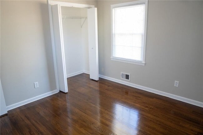 Foto del edificio - 2589 Browns Mill Rd SE