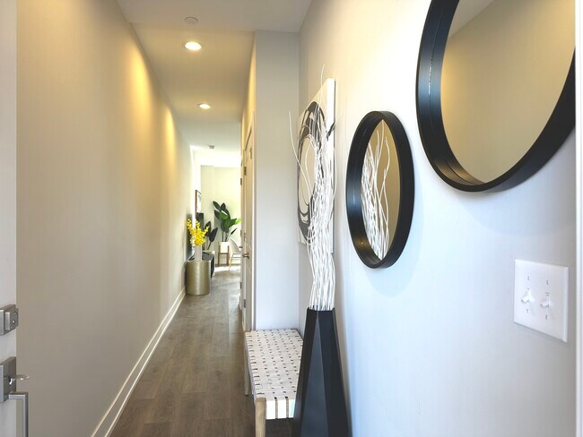 Foto del edificio - 28307 Torch Pkwy