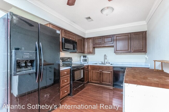 Building Photo - 4 br, 2 bath House - 3157 Aaron Dr.