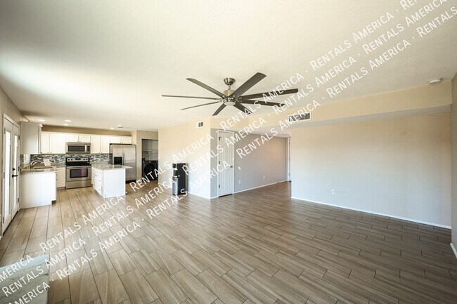 Building Photo - 10627 S 44th St