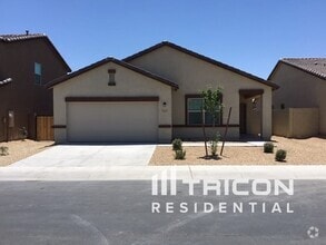 Building Photo - 4627 W Saddlebush Way