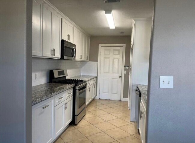 Foto del edificio - 10510 Linsley Lane