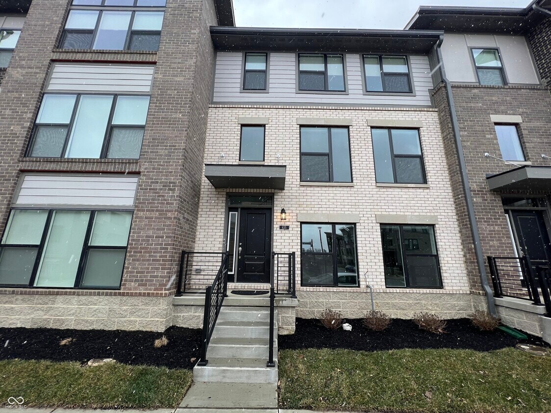 Foto principal - 635 Golborne St