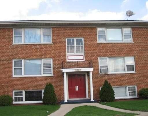 Primary Photo - 9466 Maple St