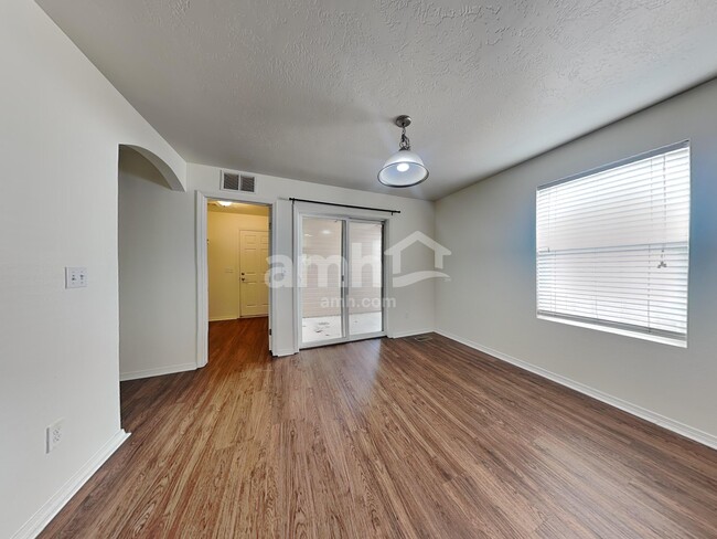 Building Photo - 4431 N Elsinore Ave