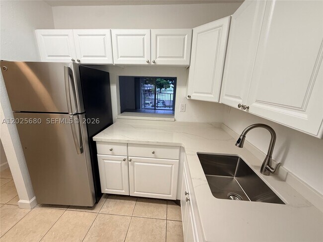 Foto del edificio - 10900 SW 104th St