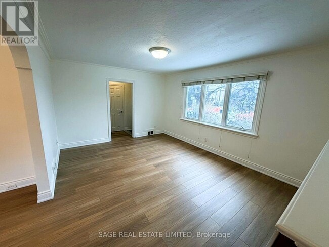 Building Photo - 375 Lawrence Ave W