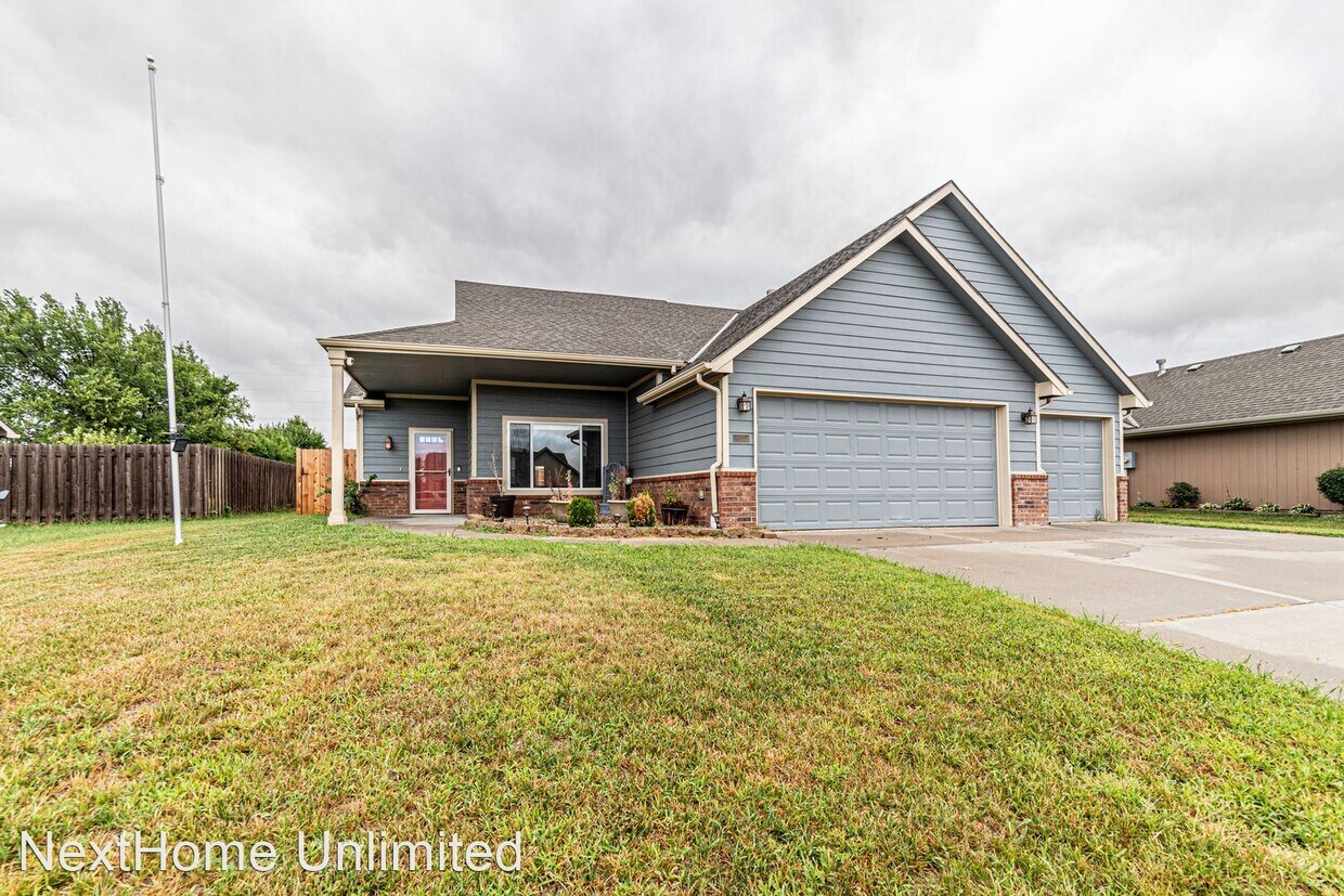 Primary Photo - 3 br, 2.5 bath House - 1125 Coyote Dr