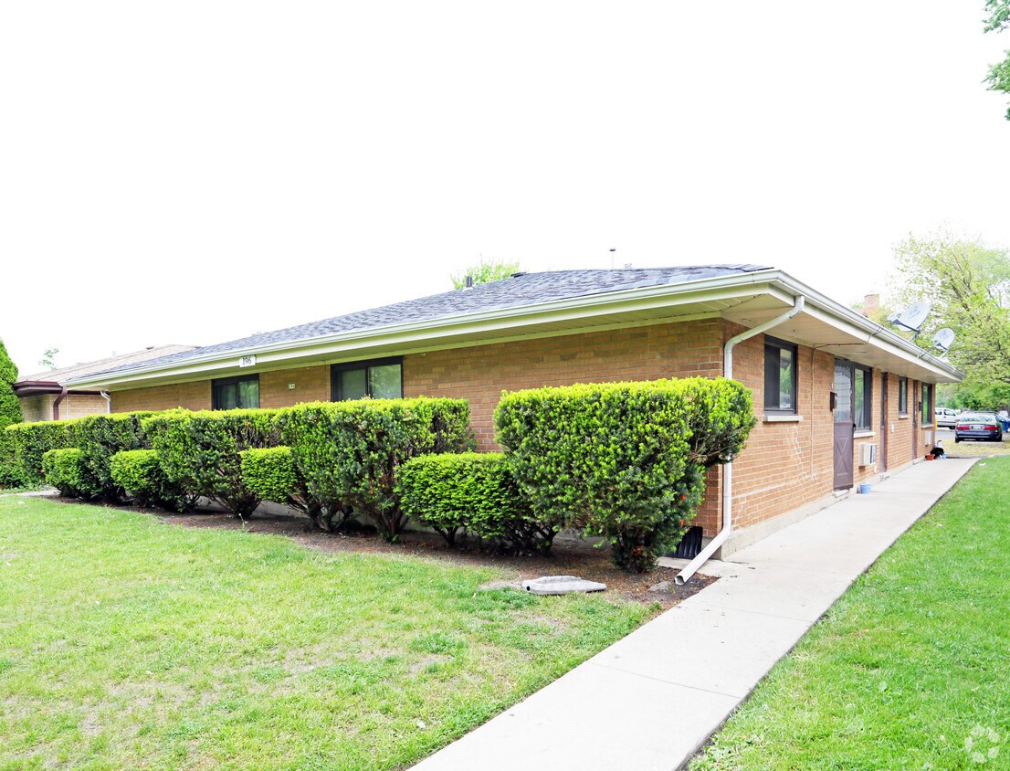 Primary Photo - 196 E Lorraine Ave