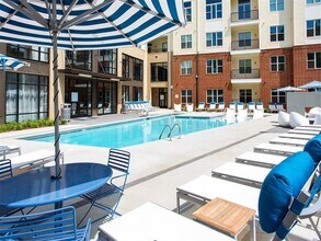 Building Photo - 5115 Park Place