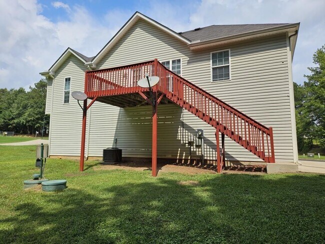 Foto del edificio - 197 Meadow Spring Ct