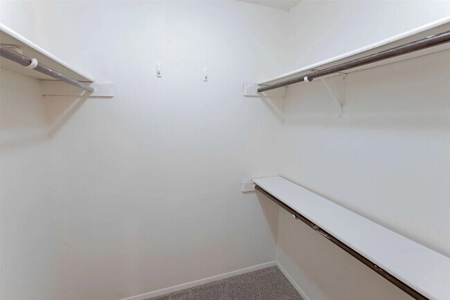 Foto del edificio - 8405 Bent Tree Rd